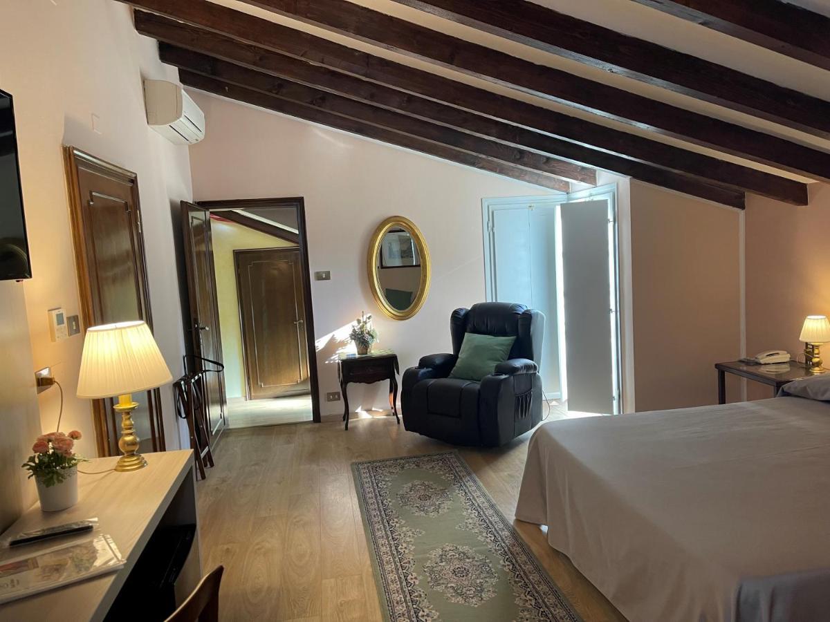 Hotel Roma Болонья Экстерьер фото