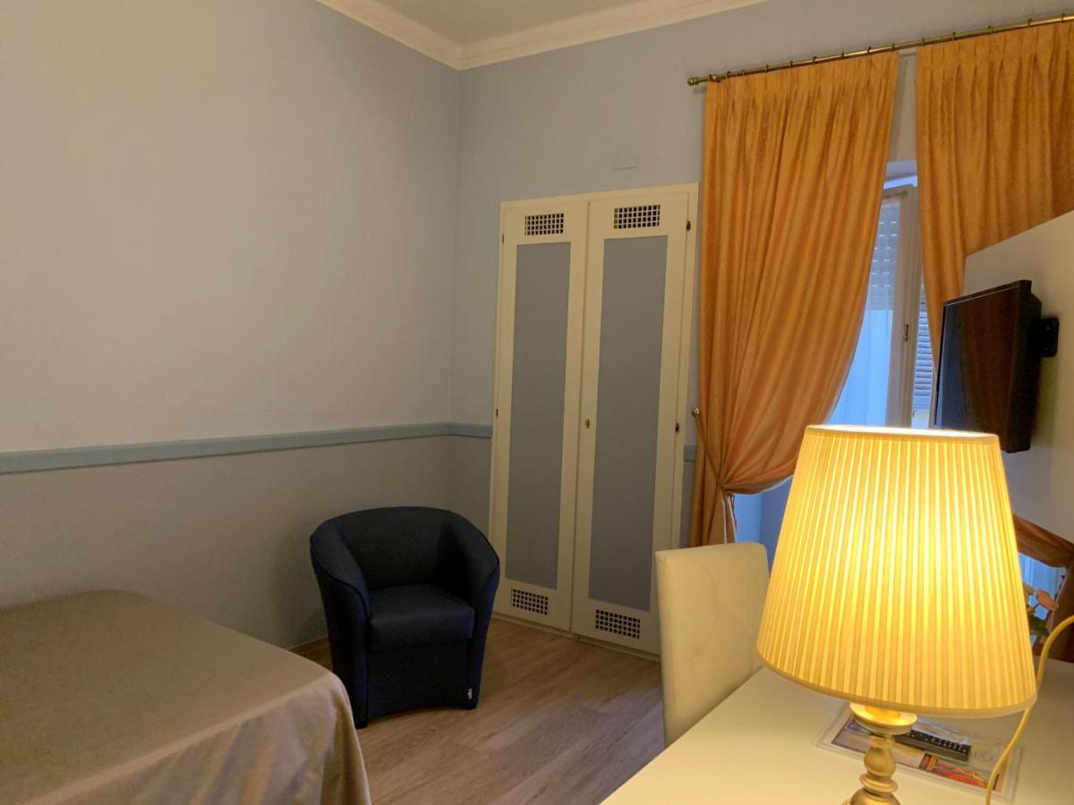 Hotel Roma Болонья Экстерьер фото