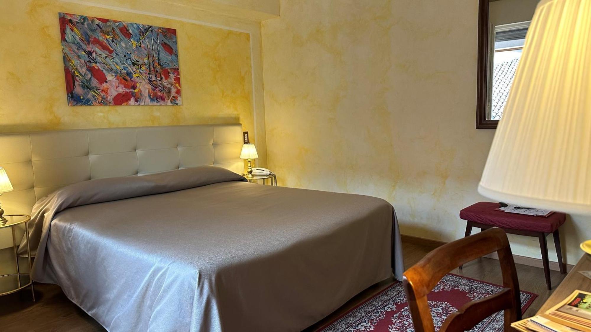 Hotel Roma Болонья Экстерьер фото
