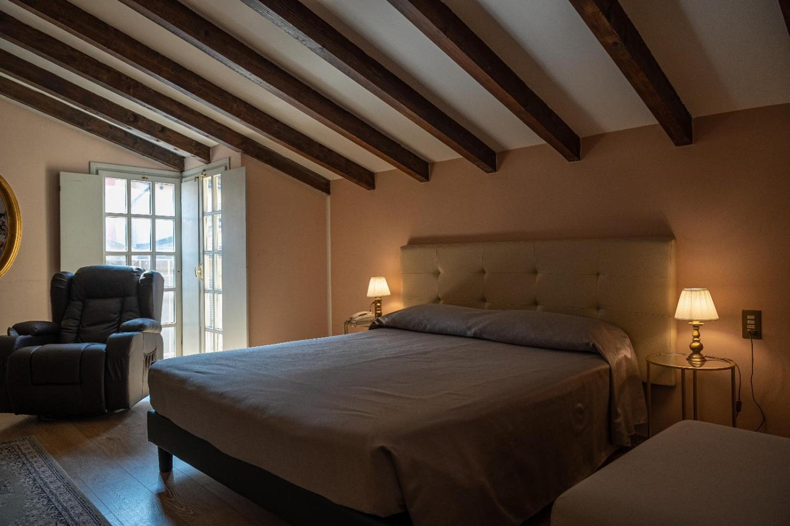 Hotel Roma Болонья Экстерьер фото