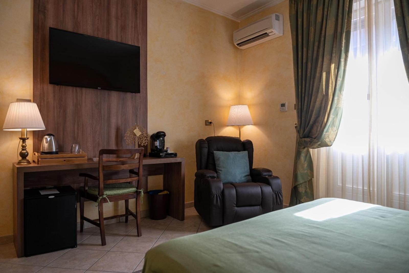 Hotel Roma Болонья Экстерьер фото